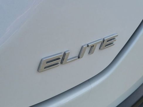 Certified 2024 Honda Pilot Elite image 8