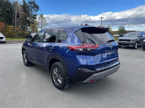 Used 2023 Nissan Rogue S image 3