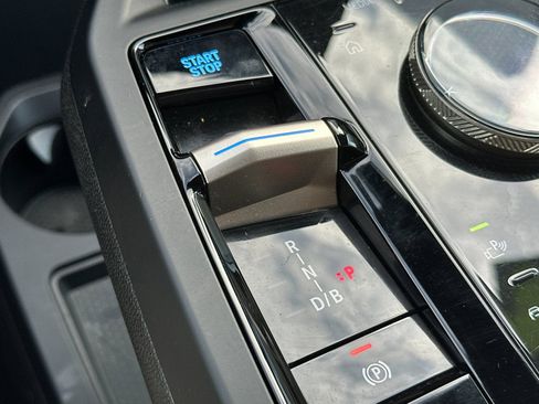 Used 2024 BMW iX xDrive50 w/ Sport Package image 22