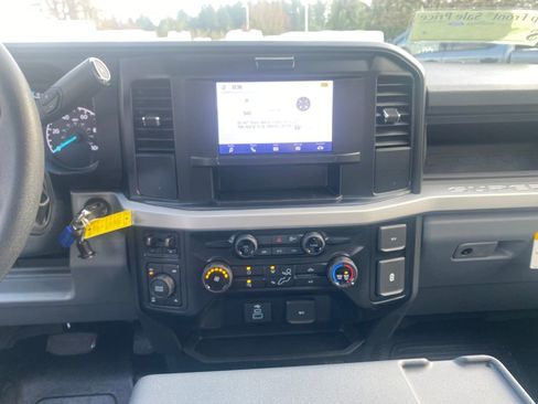 New 2026 Ford F250 XL w/ XL Chrome Package image 27