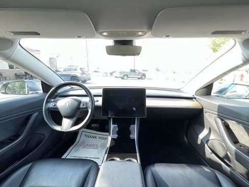 Used 2018 Tesla Model 3 Long Range RWD image 23