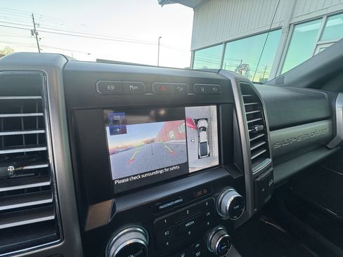 Used 2021 Ford F450 Platinum w/ FX4 Off-Road Package image 17