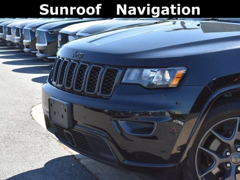 Used 2021 Jeep Grand Cherokee Limited AWD/4WD image 2