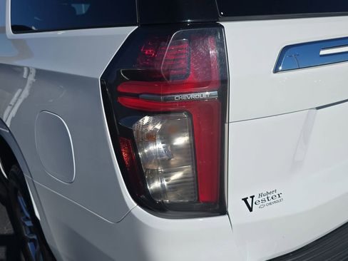 Used 2023 Chevrolet Suburban LT image 35