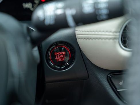 New 2026 Honda HR-V EX-L image 24