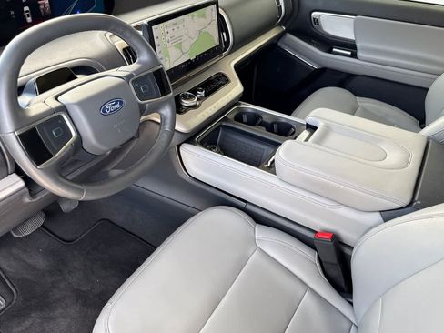Certified 2025 Ford Expedition Max Active AWD/4WD image 10