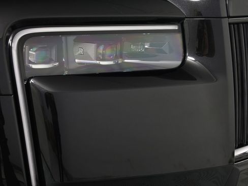 Certified 2025 Rolls-Royce Cullinan AWD/4WD image 30