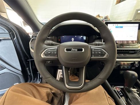 Used 2023 Jeep Compass High Altitude image 14