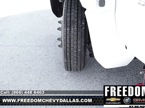 New 2023 Ford F150 LT image 31