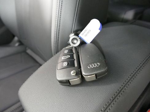 Used 2024 Audi Q3 2.0T Premium Plus w/ Premium Plus Package image 21