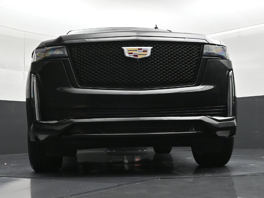 Used 2021 Cadillac Escalade Sport Platinum w/ Heavy-Duty Trailer Package RWD image 31