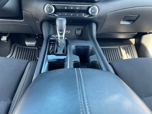 Used 2022 Nissan Sentra SV image 29