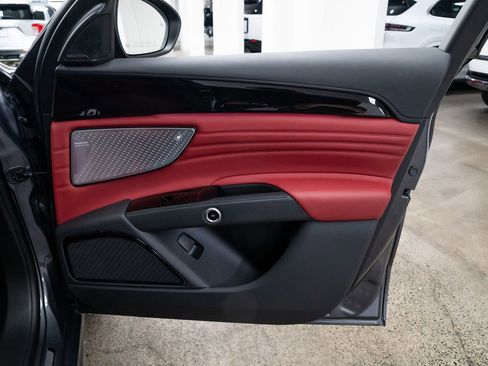 Used 2023 Maserati Grecale Modena image 24