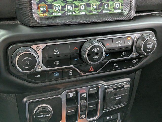 Used 2021 Jeep Wrangler Unlimited Rubicon 4xe AWD/4WD image 18