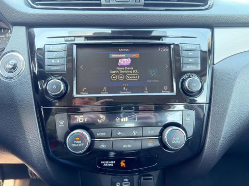 Used 2020 Nissan Rogue Sport SV w/ Technology Package AWD/4WD image 44