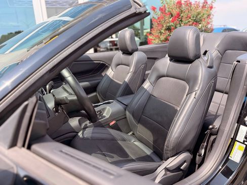 Used 2024 Ford Mustang GT Premium w/ GT Performance Package RWD image 23