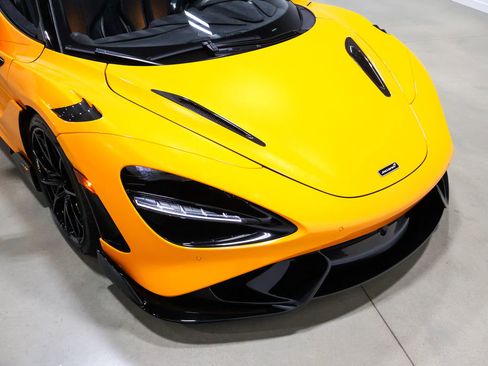 Used 2022 McLaren 765LT image 87