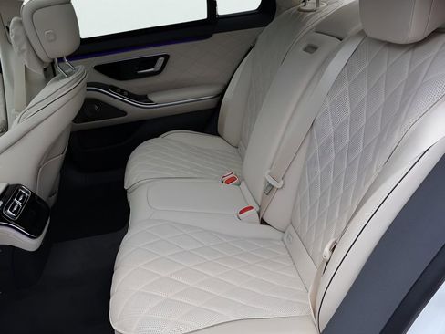 New 2025 Mercedes-Benz S 580 4MATIC Sedan image 41