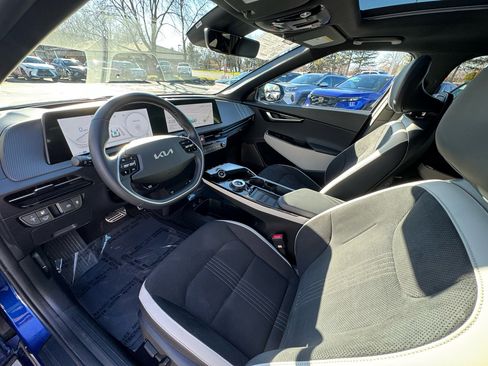 Used 2024 Kia EV6 GT-Line image 16