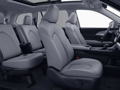 New 2026 Toyota Grand Highlander XLE FWD image 22