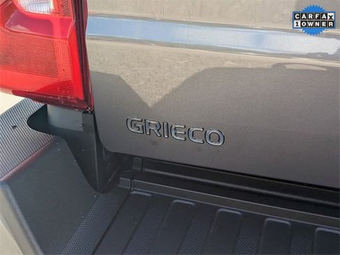 Used 2024 Ford F250 Lariat w/ Black Appearance Package image 11