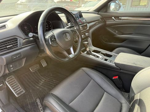 Used 2022 Honda Accord Sport image 9