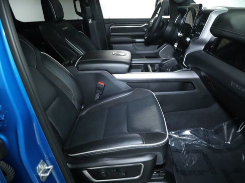 Used 2025 RAM 1500 Laramie w/ Night Edition AWD/4WD image 36
