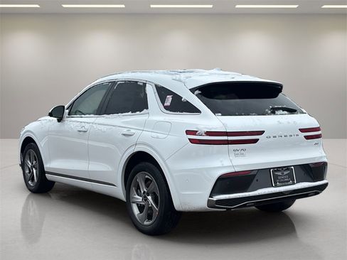 New 2026 Genesis GV70 2.5T Advanced image 3