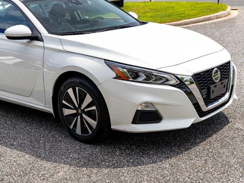 Used 2022 Nissan Altima 2.5 SV image 9