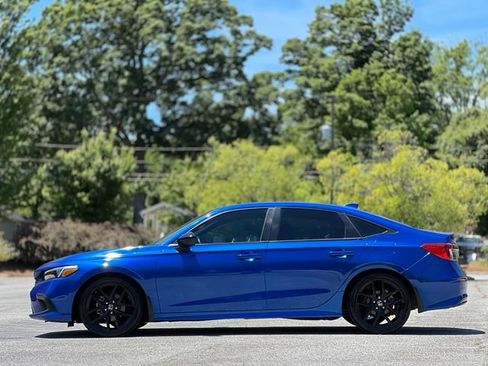Used 2023 Honda Civic Sport image 8