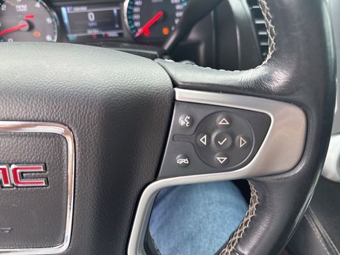 Used 2019 GMC Yukon SLE w/ SLE Value Package image 21