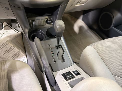 Used 2011 Toyota RAV4 2WD w/ Base L4 Extra Value Pkg image 19