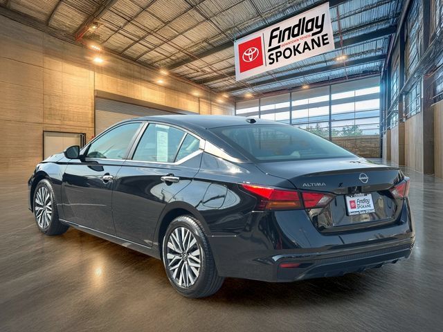 Used 2025 Nissan Altima 2.5 SV FWD image 6