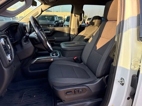 Used 2021 GMC Sierra 1500 Elevation w/ LPO, Elevation Black Package AWD/4WD image 11