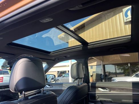 New 2026 Jeep Grand Cherokee L Limited AWD/4WD image 11