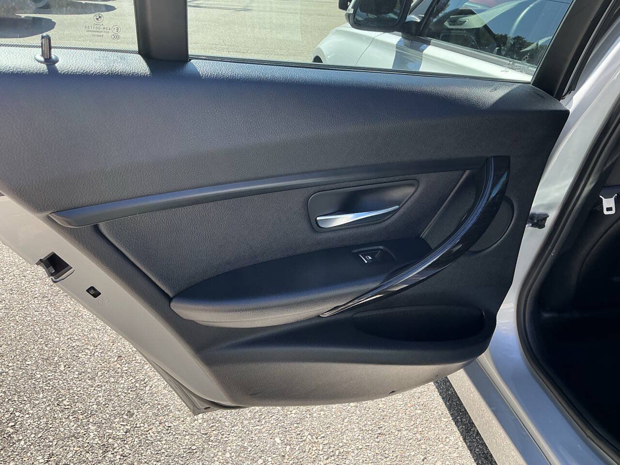 Used 2018 BMW 320i xDrive Sedan AWD/4WD image 21