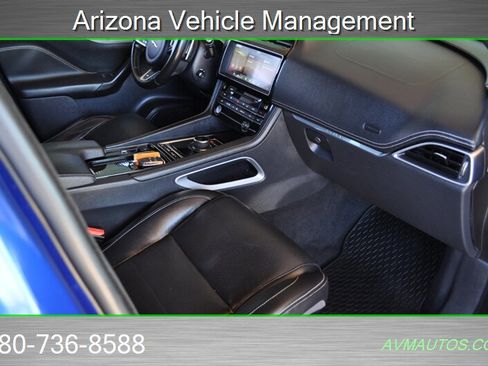 Used 2019 Jaguar F-PACE S image 17