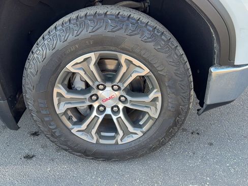Used 2021 GMC Sierra 1500 SLE RWD image 12