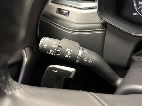 Used 2024 Jaguar F-PACE R-Dynamic S AWD/4WD image 21