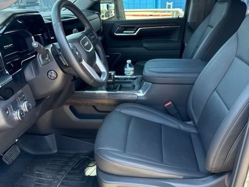 Used 2025 GMC Sierra 1500 SLT RWD image 5