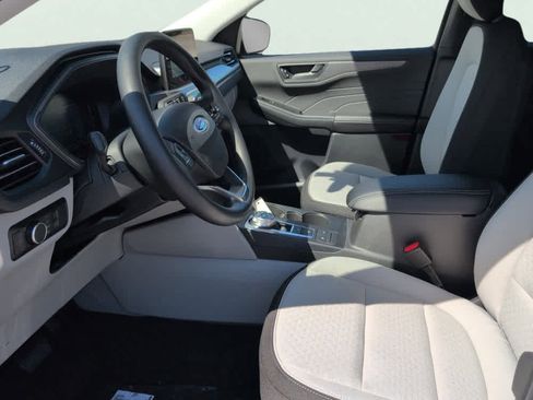 New 2026 Ford Escape Active image 9