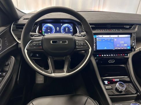 New 2026 Jeep Grand Cherokee L Limited AWD/4WD image 3