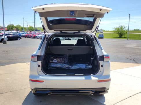 New 2026 Mitsubishi Outlander LE AWD/4WD image 16