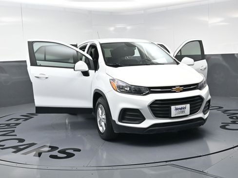 Certified 2020 Chevrolet Trax LS image 22