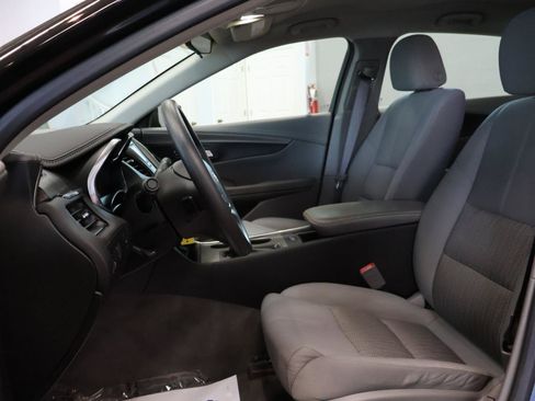 Used 2017 Chevrolet Impala LS FWD image 16