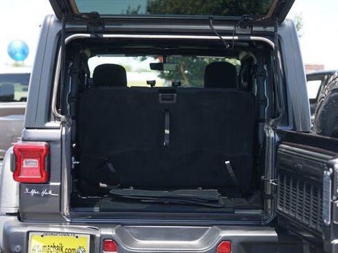 Used 2018 Jeep Wrangler Rubicon AWD/4WD image 27