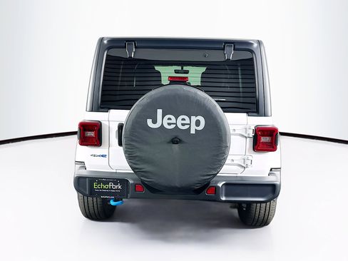 Used 2023 Jeep Wrangler Sahara w/ Cold Weather Group image 7