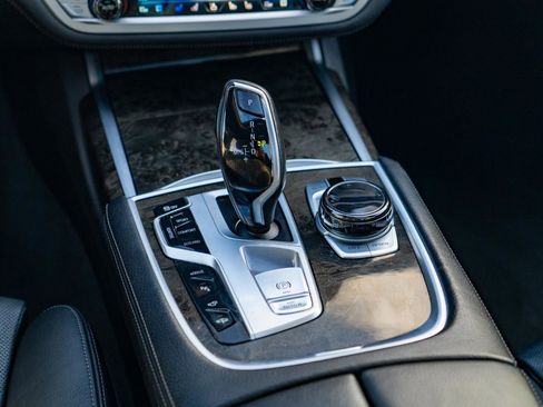 Used 2017 BMW 740e xDrive w/ Executive Package AWD/4WD image 21