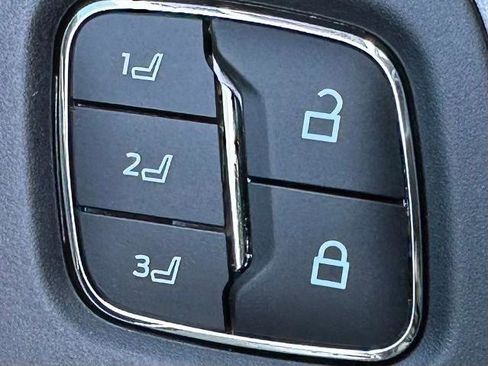 New 2026 Ford F250 Lariat w/ Lariat Ultimate Package image 24