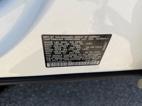 Used 2024 Volkswagen Atlas SEL Premium R-Line AWD/4WD image 24
